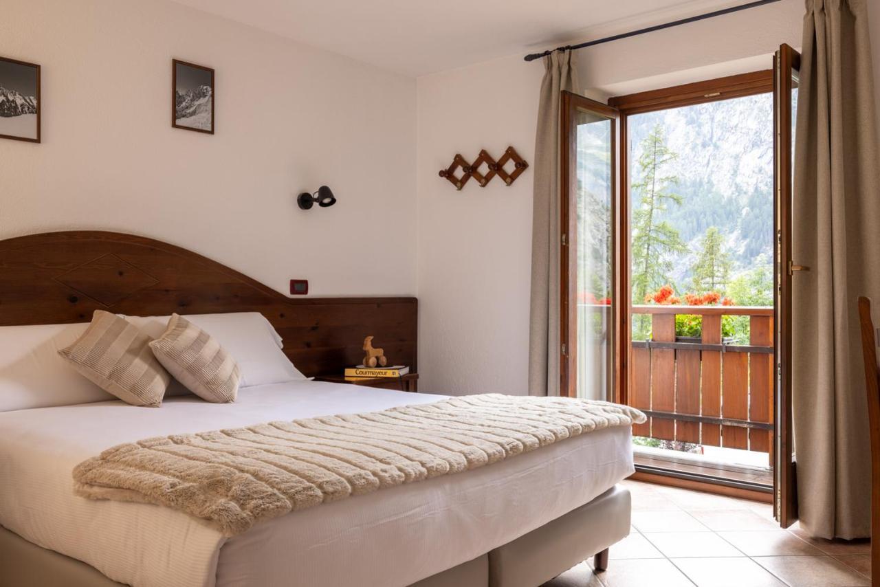 Le Reve Bed & Breakfast Courmayeur Exterior photo